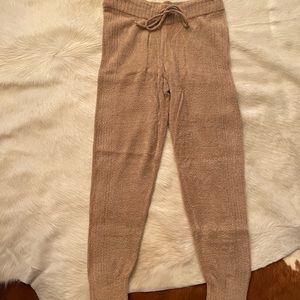 EUC Spiritual Gangster Sweats